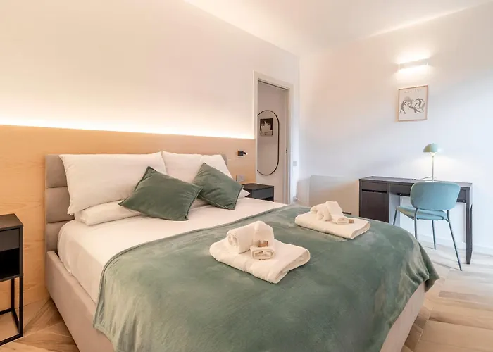Aurealiving - Sage Luxury With Air Conditioning, Fast Wifi And Free Gym *